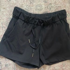 lululemon on the fly shorts